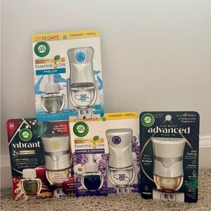 Air Wick Essential Oils Plug-In Bundle